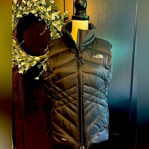 North Face 550 black Vest